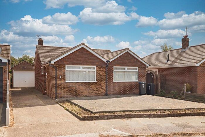 2 Bedroom Bungalow For Sale In Wilkes Road, Broadstairs, Kent, CT10