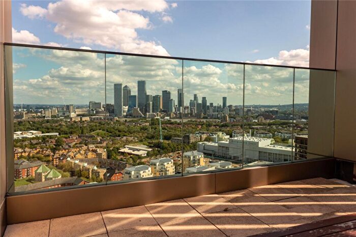 2 Bedroom Apartment For Sale In Surrey Quays Road, London, SE16