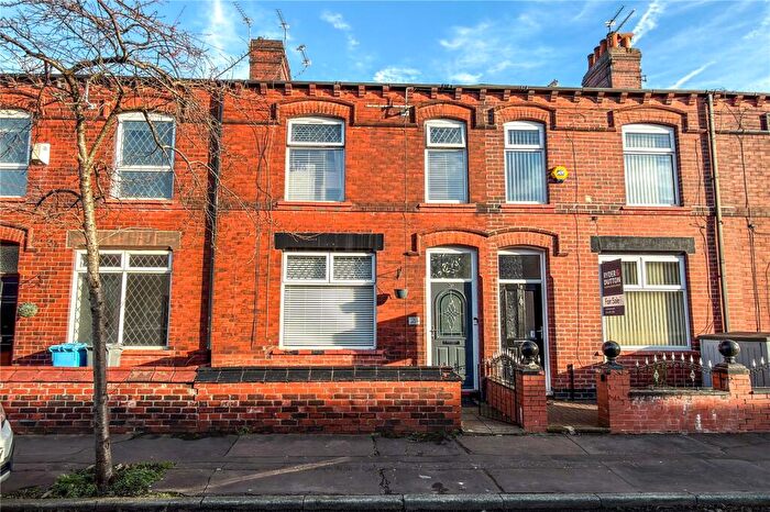 3 Bedroom Terraced House For Sale In Leng Road, Newton Heath, Manchester, M40