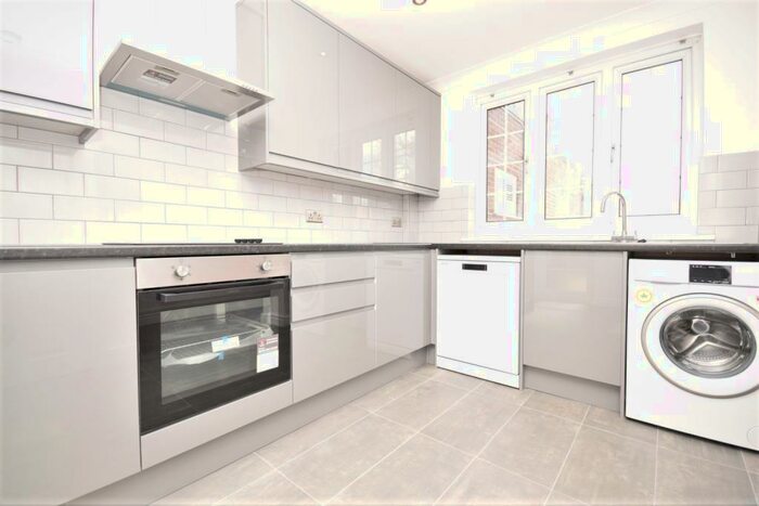 3 Bedroom Cottage To Rent In Elmstead Lane Chislehurst, BR7