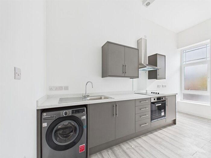 2 Bedroom Flat To Rent In Seaview Road, Wallasey, CH45