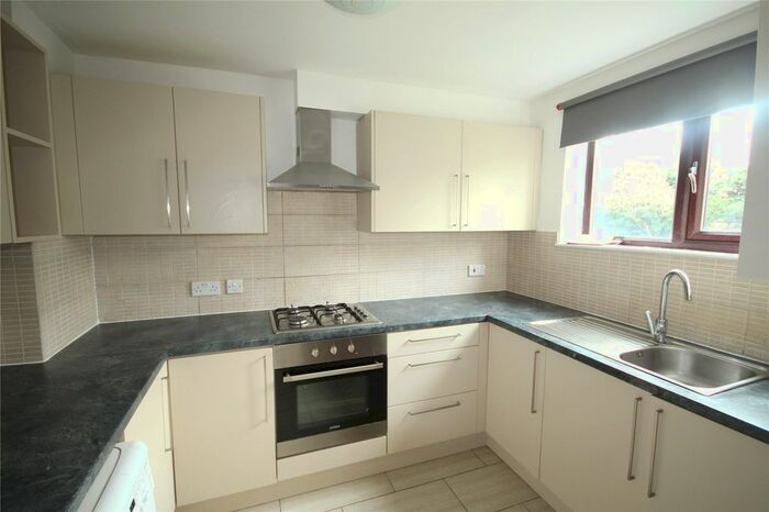 2 Bedroom Flat To Rent In Rowlands Close, Mill Hill, London, NW7