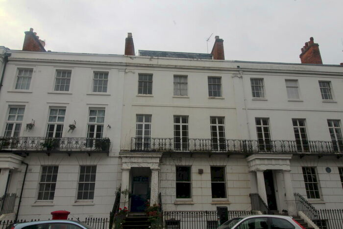 2 Bedroom Apartment To Rent In Flat, Clarendon Square, Leamington Spa, CV32