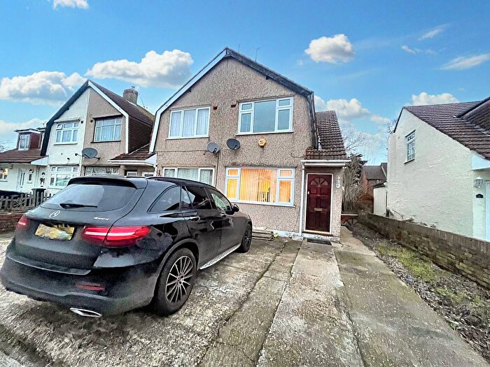 2 Bedroom Semi Detached House To Rent In Saunton Avenue, Hayes, UB3