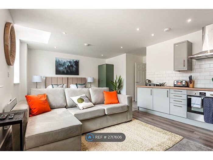 1 Bedroom Flat To Rent In Doncaster Gate, Rotherham, S65