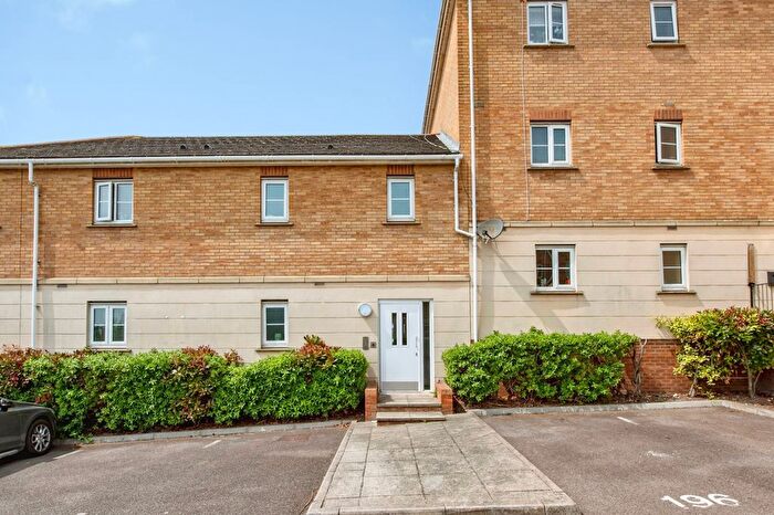 1 Bedroom Flat For Sale In Ambleside, Purfleet-On-Thames, Essex, RM19