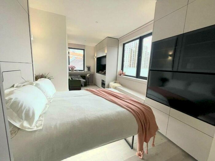 Studio To Rent In Dandi On The Hill, Lowlands Road, Harrow, Middlesex, HA1