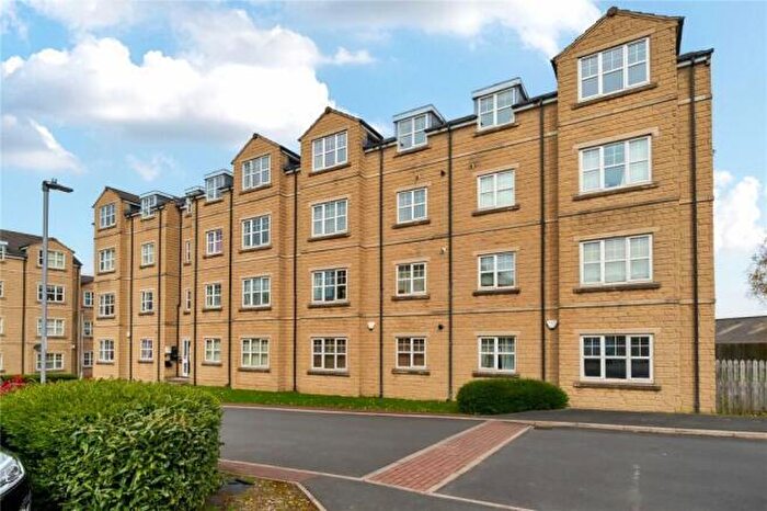2 Bedroom Apartment For Sale In Woolcombers Way, Bradford, BD4
