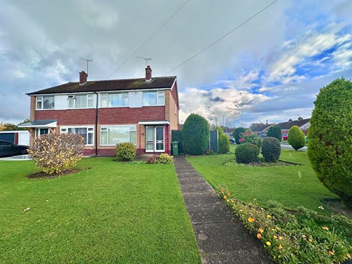 3 Bedroom Semi Detached House For Sale In Tennyson Avenue, Wistaston, Cheshire, CW2