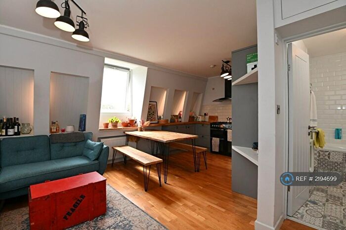 2 Bedroom Flat To Rent In Trinity Road, London, N22
