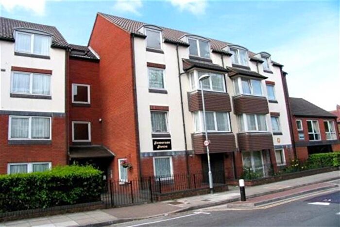 1 Bedroom Retirement Property To Rent In Homerose House, Cottage Grove, Southsea, PO5