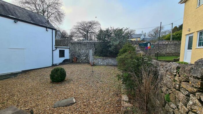 1 Bedroom Apartment To Rent In West Street, Llantwit Major, CF61