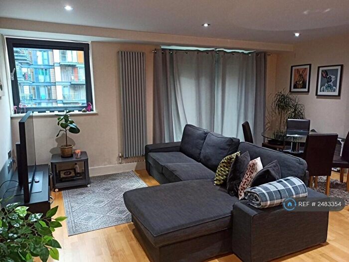 1 Bedroom Flat To Rent In Millharbour, London, E14
