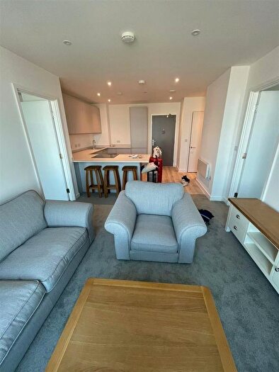 2 Bedroom Flat To Rent In Apartment, Wharf End, M17