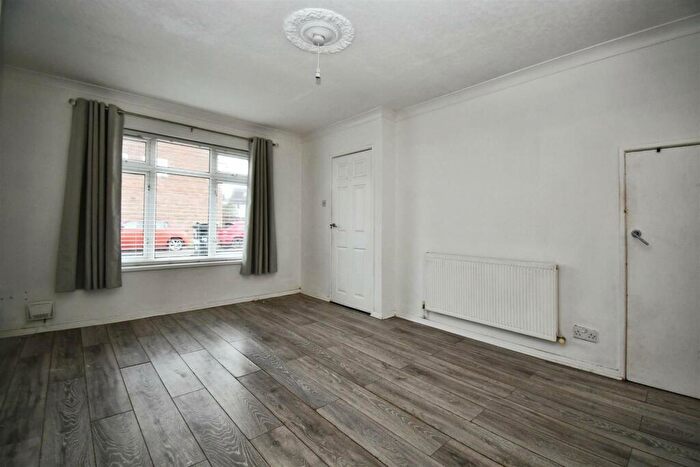 3 Bedroom Terraced House For Sale In Medina Road, Hull, HU8