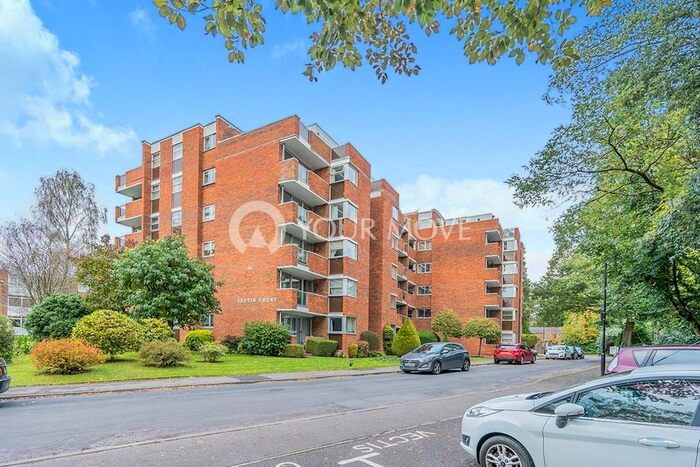 2 Bedroom Flat To Rent In Talbot Close, Southampton, SO16