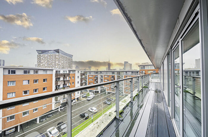 2 Bedroom Apartment For Sale In Skyline, Granville Street, Birmingham, B1