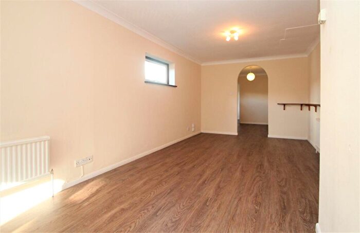 3 Bedroom House To Rent In High Street, Bovingdon, Hemel Hempstead, HP3