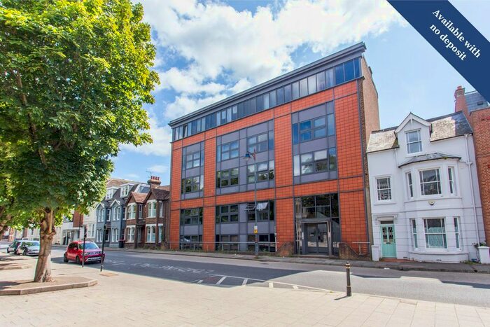 2 Bedroom Flat To Rent In Station Road West, Westside Apartments Station Road West, CT2