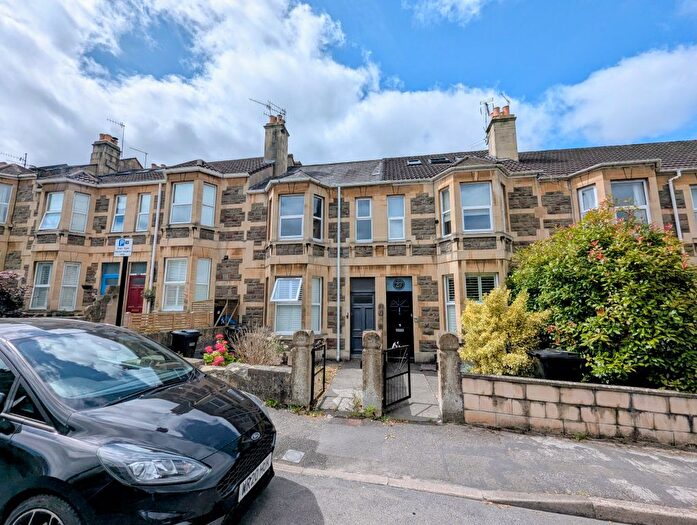 1 Bedroom Flat To Rent In King Edward Road, Bath, BA2