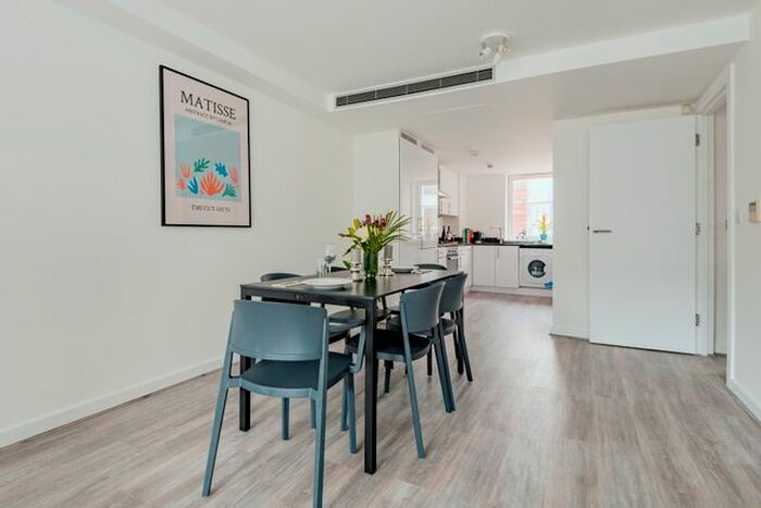 2 Bedroom Flat To Rent In Kentish Town Road, Camden, London, NW1