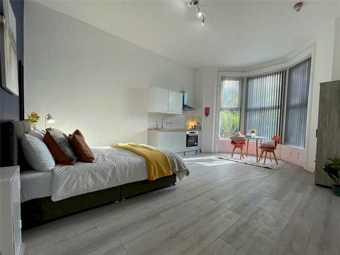 1 Bedroom House To Rent In Park Drive, Near Greenhead Park, Huddersfield, HD1