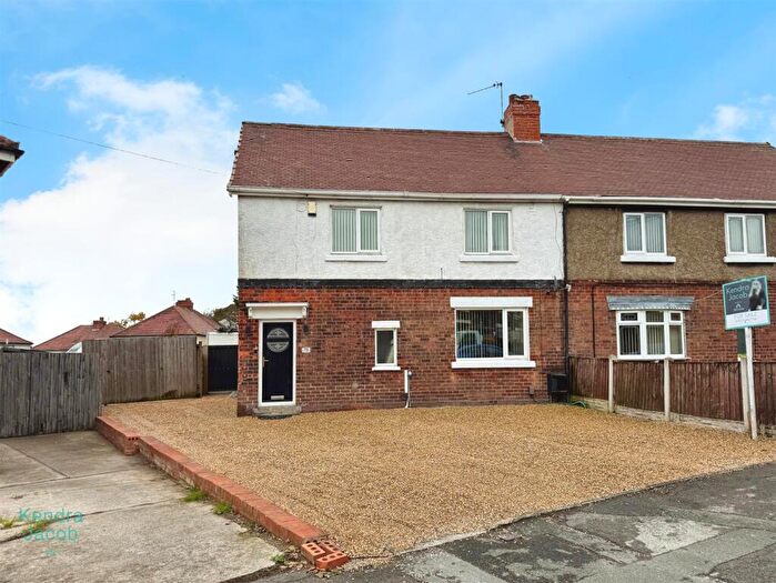 3 Bedroom Semi-Detached House For Sale In Manton Crescent, Worksop, S80