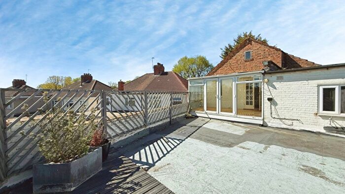 2 Bedroom Maisonette To Rent In Stephen Road, Bexleyheath, DA7