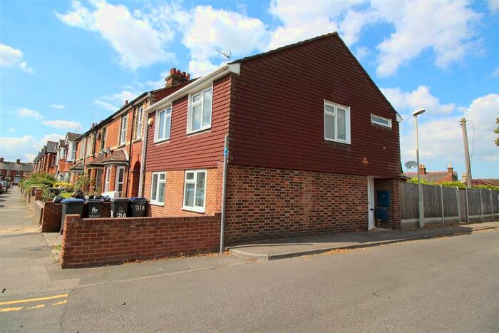 4 Bedroom End Terrace House To Rent In Oxford Road, Canterbury, Kent, CT1
