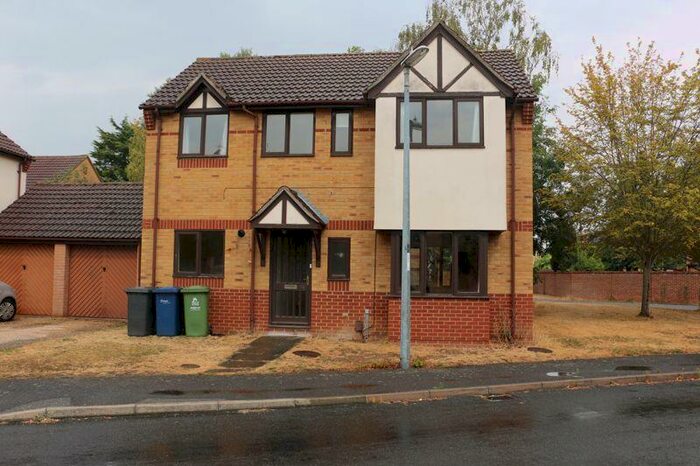 4 Bedroom Detached House To Rent In Hopkins Close, Cambridge, CB4