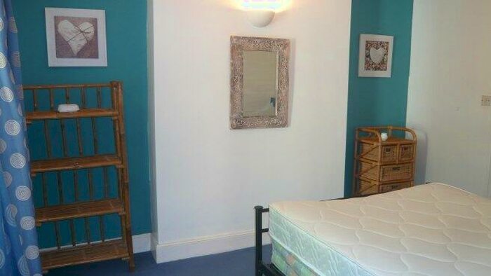 1 Bedroom Flat To Rent In Whitstable Road, CT2