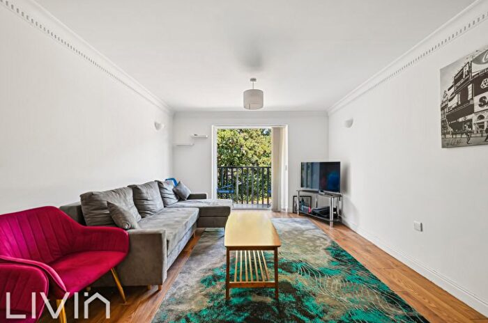 2 Bedroom Flat To Rent In Church Lane, Tooting, SW17
