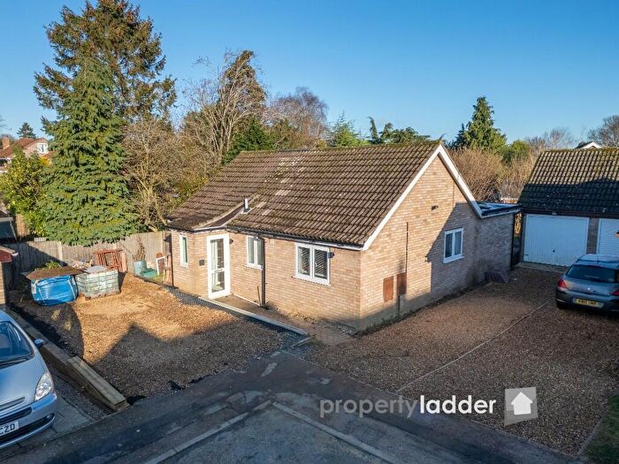 3 Bedroom Detached Bungalow For Sale In Hawthorn Close, Spixworth, NR10