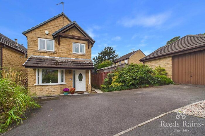 3 Bedroom Detached House For Sale In Rochester Drive, Burnley, BB10