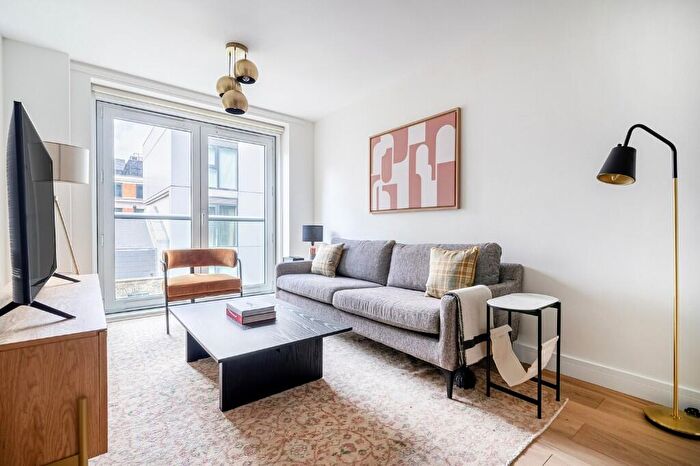 2 Bedroom Apartment To Rent In Leonard Street, London, EC2A