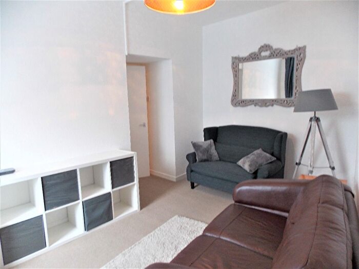 3 Bedroom Flat To Rent In Perth Road, West End, Dundee, DD1