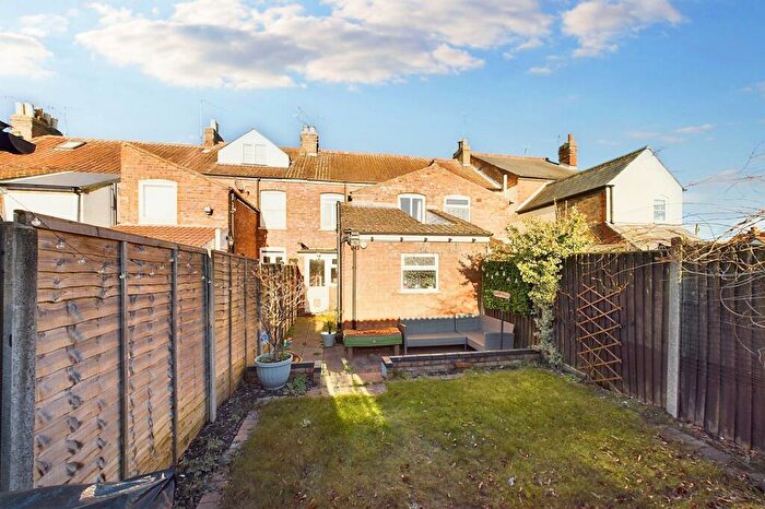 3 Bedroom Terraced House For Sale In Vicarage Road, Thetford, IP24