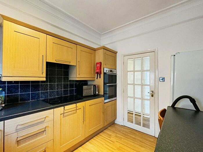 1 Bedroom Flat To Rent In Parkfield Road South, Didsbury, Manchester, M20