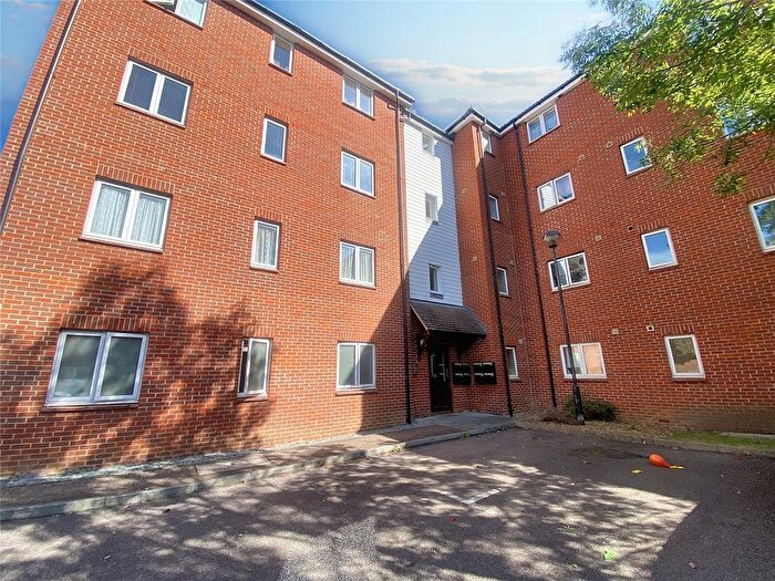 2 Bedroom Flat To Rent In Glandford Way, Chadwell Heath, Romford, RM6