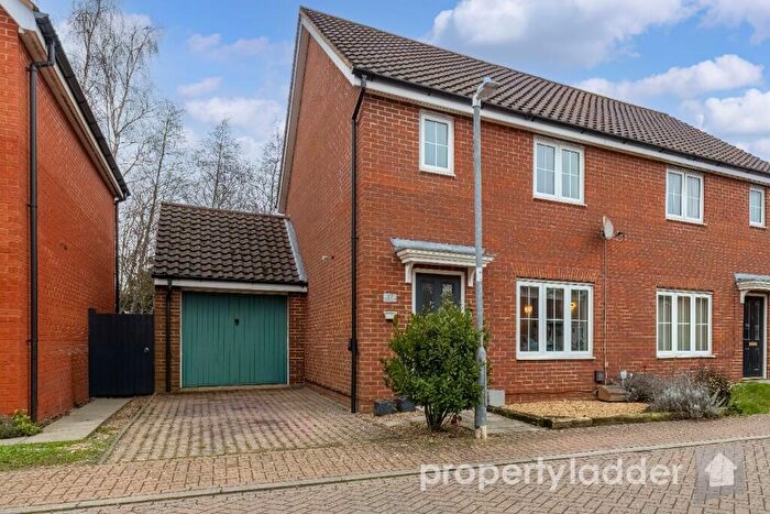 3 Bedroom Semi Detached House For Sale In Mountbatten Drive, NR6