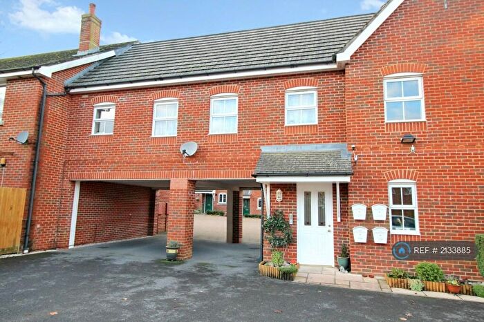 1 Bedroom Flat To Rent In Crowhurst Crescent, Storrington, Pulborough, RH20