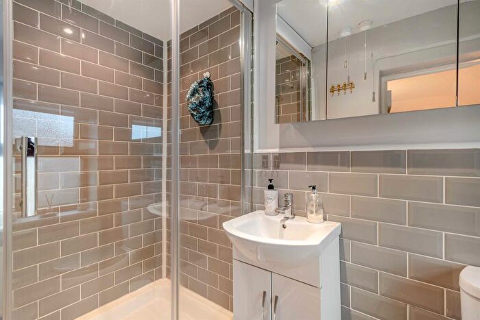 6 Bedroom Detached House For Sale In Mattishall Road, Honingham, Norwich, NR9