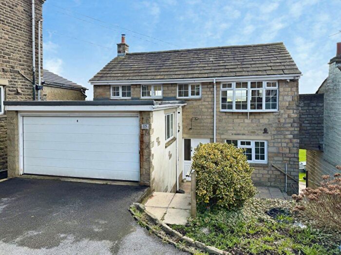 3 Bedroom Detached House For Sale In Sykes Head, Oakworth, Keighley, BD22