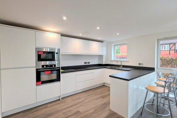 2 Bedroom Flat To Rent In Glaisdale Court, Darlington, DL3