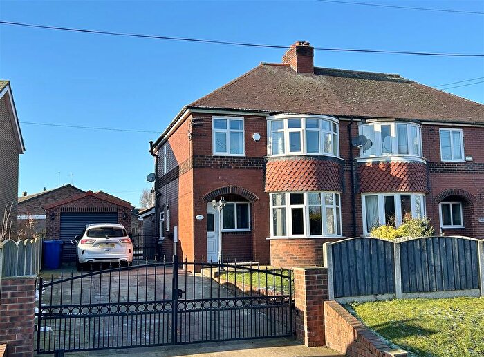 3 Bedroom Semi-Detached House For Sale In Main Street, Kellington, Goole, DN14