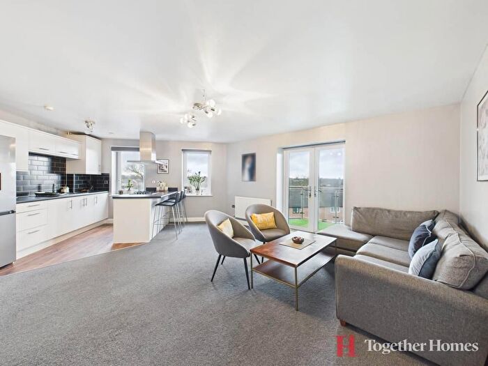 2 Bedroom Flat For Sale In Arisdale Avenue, South Ockendon, RM15