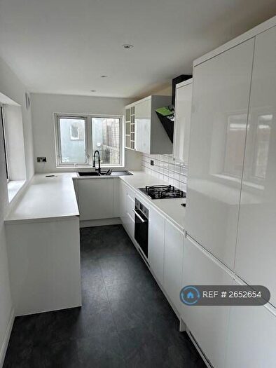 2 Bedroom Terraced House To Rent In Caerphilly, Caerphilly, CF83