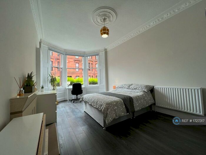 3 Bedroom Flat To Rent In White Street, Glasgow, G11