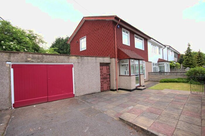 3 Bedroom Semi-Detached House To Rent In Newmans Lane, Loughton, IG10