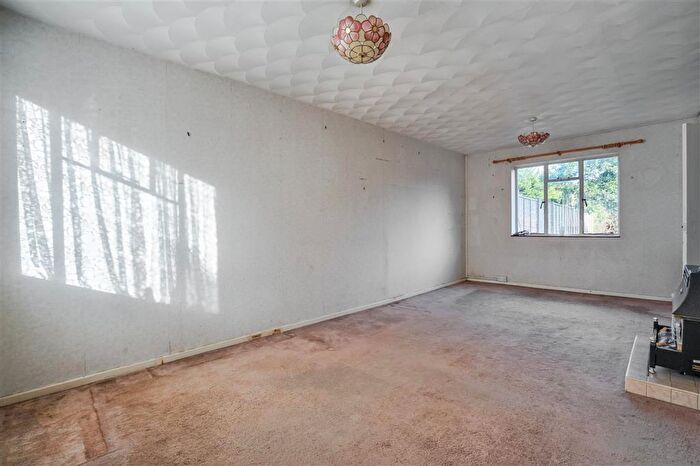 3 Bedroom End Of Terrace House For Sale In Cleve Road, Sidcup, DA14